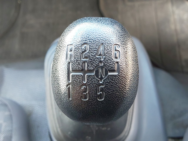 いすゞエルフ冷凍車（冷蔵車）小型（2t・3t）[写真34]