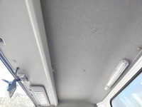 いすゞエルフ冷凍車（冷蔵車）小型（2t・3t）[写真38]