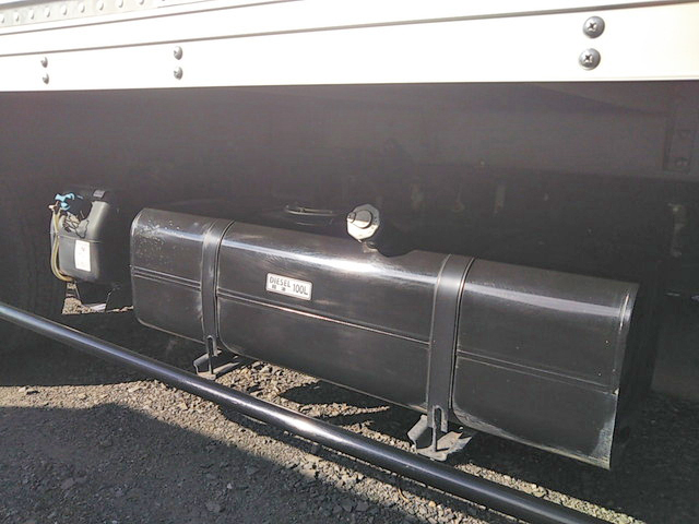 三菱ふそうキャンターアルミバン小型（2t・3t）[写真21]