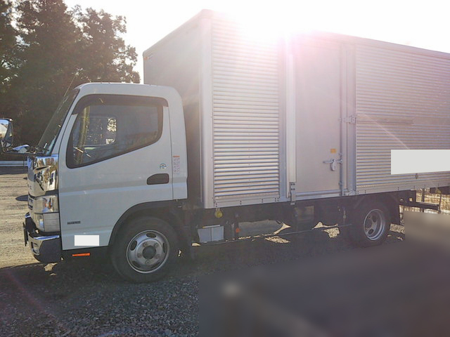 三菱ふそうキャンターアルミバン小型（2t・3t）[写真05]