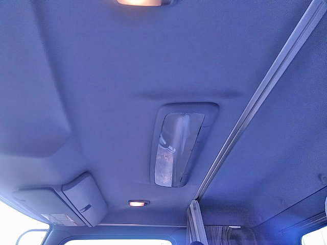 日野レンジャー平ボディ中型（4t）[写真23]