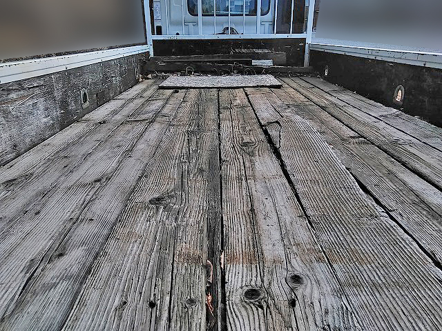 日野レンジャー平ボディ中型（4t）[写真08]