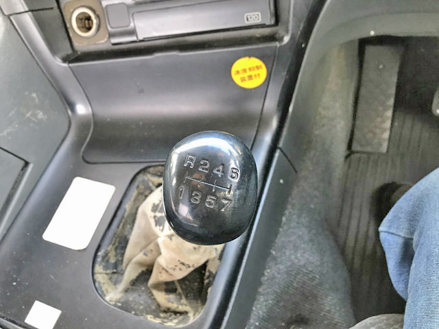 三菱ふそうスーパーグレートトレーラーヘッド（トラクターヘッド）大型（10t）[写真20]