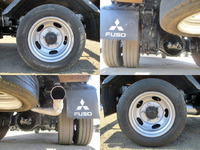 三菱ふそうキャンターユニック4段小型（2t・3t）[写真22]