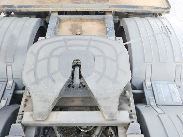 ボルボボルボFHトレーラーヘッド（トラクターヘッド）大型（10t）[写真14]