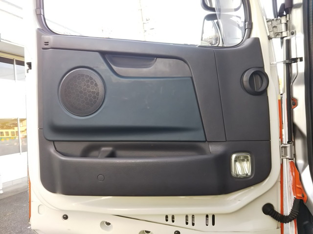 ボルボボルボFHトレーラーヘッド（トラクターヘッド）大型（10t）[写真29]