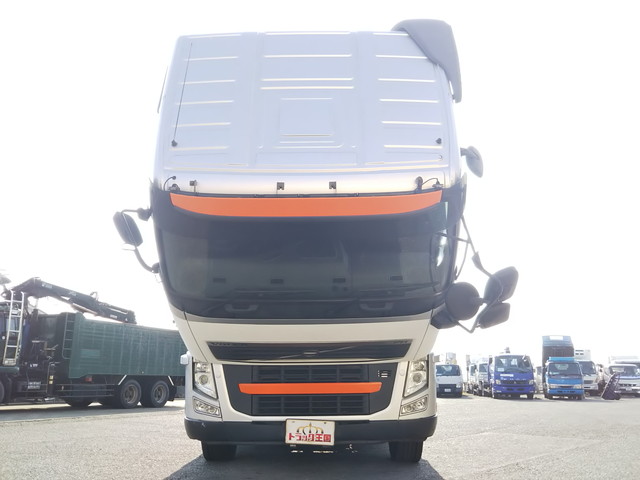 ボルボボルボFHトレーラーヘッド（トラクターヘッド）大型（10t）[写真08]