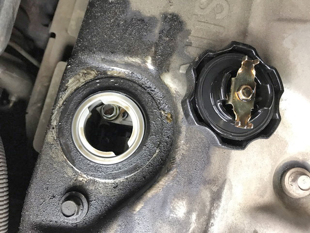 三菱ふそうキャンターガッツダブルキャブ（Wキャブ）小型（2t・3t）[写真14]