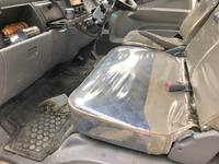 三菱ふそうキャンターガッツダブルキャブ（Wキャブ）小型（2t・3t）[写真15]