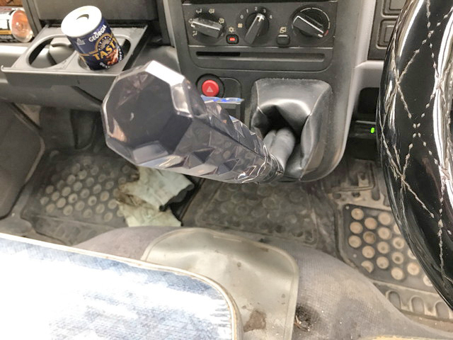 三菱ふそうキャンターガッツダブルキャブ（Wキャブ）小型（2t・3t）[写真23]