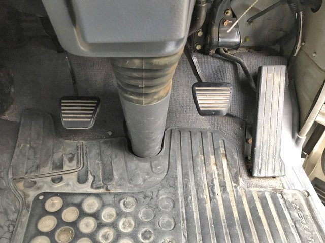 三菱ふそうキャンターガッツダブルキャブ（Wキャブ）小型（2t・3t）[写真24]