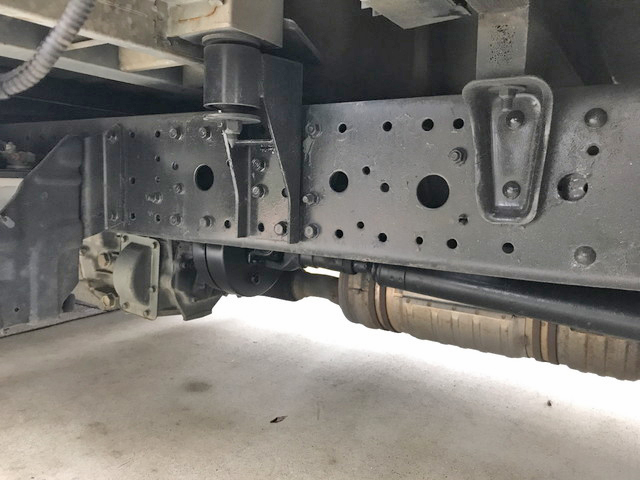 三菱ふそうキャンターガッツダブルキャブ（Wキャブ）小型（2t・3t）[写真09]