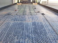 いすゞエルフセーフティローダー小型（2t・3t）[写真11]