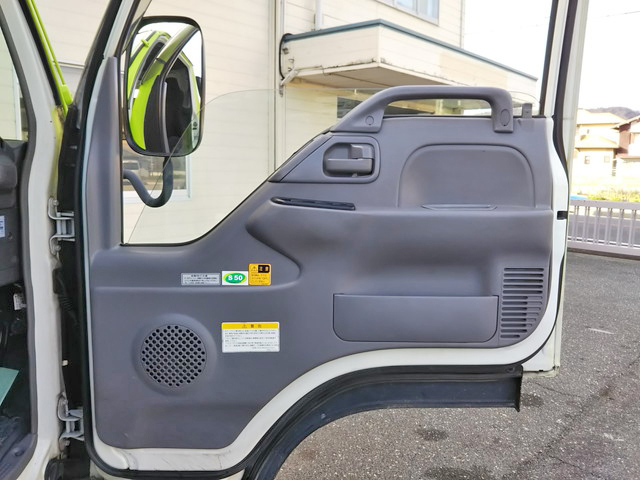 いすゞエルフセーフティローダー小型（2t・3t）[写真29]