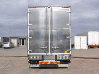 いすゞギガ冷蔵冷凍ウイング大型（10t）[写真10]