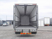 いすゞギガ冷蔵冷凍ウイング大型（10t）[写真11]