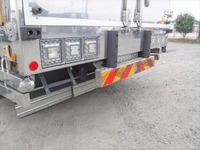 いすゞギガ冷蔵冷凍ウイング大型（10t）[写真14]