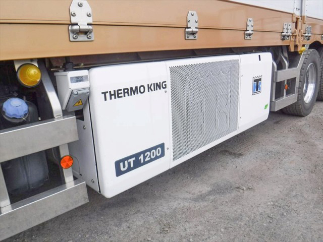 いすゞギガ冷蔵冷凍ウイング大型（10t）[写真18]