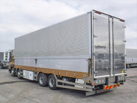 いすゞギガ冷蔵冷凍ウイング大型（10t）[写真02]