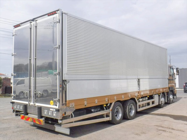 いすゞギガ冷蔵冷凍ウイング大型（10t）[写真04]