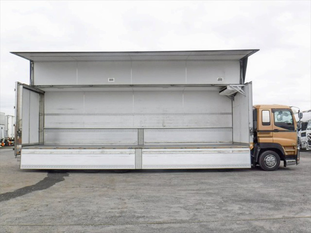 いすゞギガ冷蔵冷凍ウイング大型（10t）[写真08]