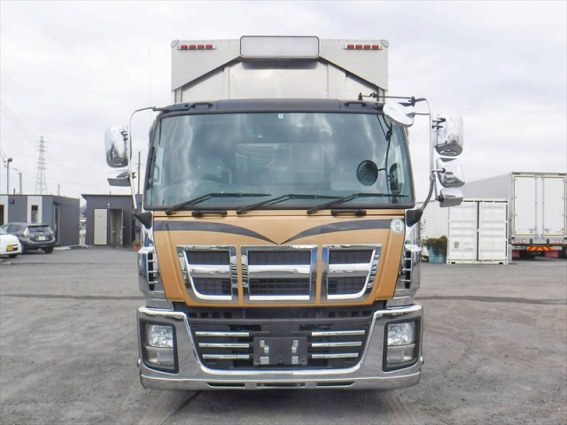 いすゞギガ冷蔵冷凍ウイング大型（10t）[写真09]