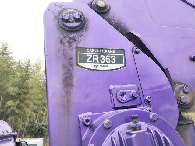 UDトラックスコンドルクレーン3段増トン（6t・8t）[写真10]