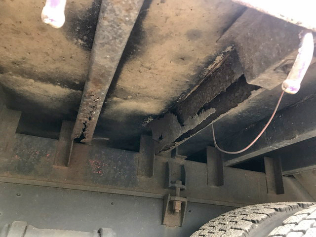 UDトラックスコンドルクレーン3段増トン（6t・8t）[写真18]