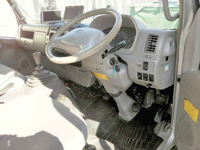 日野デュトロアルミウイング小型（2t・3t）[写真31]