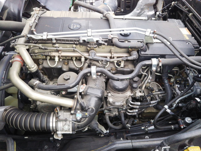 三菱ふそうスーパーグレートセルフクレーン4段大型（10t）[写真25]