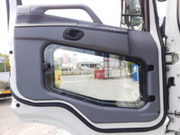 三菱ふそうスーパーグレートセルフクレーン4段大型（10t）[写真27]