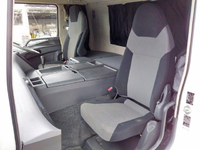 三菱ふそうスーパーグレートセルフクレーン4段大型（10t）[写真31]