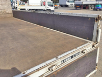 三菱ふそうキャンターユニック4段小型（2t・3t）[写真15]