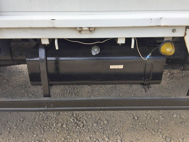 三菱ふそうキャンターユニック4段小型（2t・3t）[写真21]