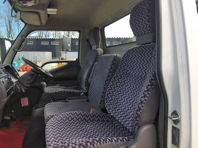 三菱ふそうキャンターユニック4段小型（2t・3t）[写真32]
