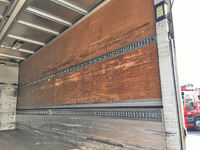 三菱ふそうファイターアルミウイング中型（4t）[写真14]