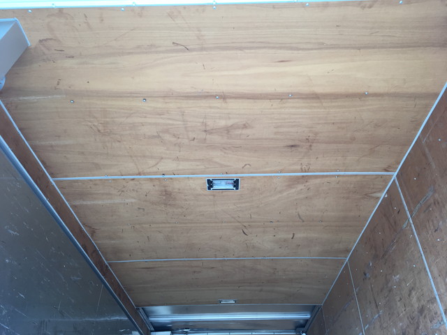 日野デュトロパネルバン小型（2t・3t）[写真14]