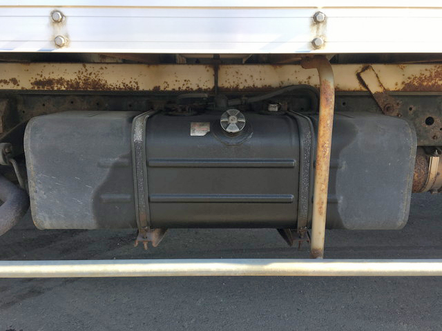 日野デュトロパネルバン小型（2t・3t）[写真18]