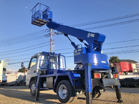 三菱ふそうキャンター高所作業車小型（2t・3t）[写真02]