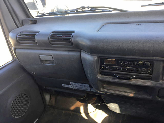 いすゞエルフユニック3段小型（2t・3t）[写真33]