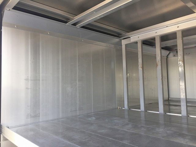 マツダタイタンボトルバン小型（2t・3t）[写真15]