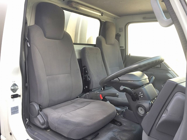 マツダタイタンボトルバン小型（2t・3t）[写真32]