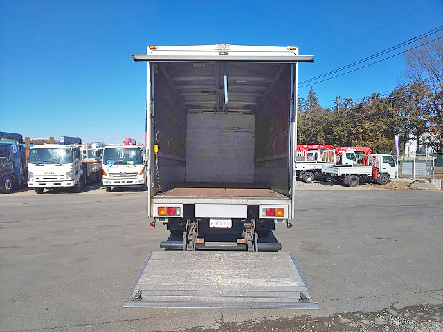 三菱ふそうキャンターアルミウイング小型（2t・3t）[写真11]