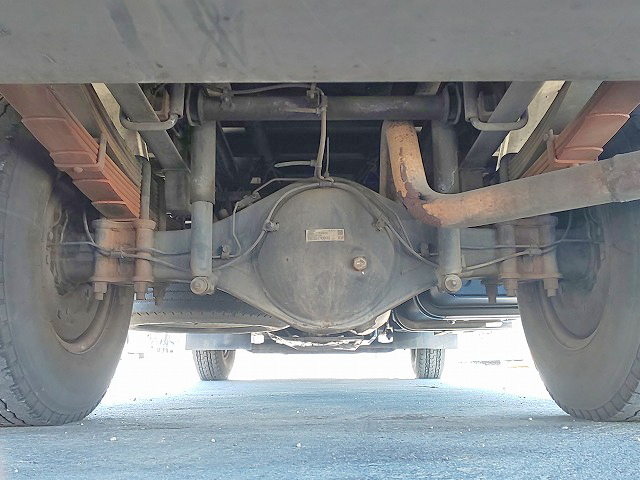 三菱ふそうキャンターアルミウイング小型（2t・3t）[写真25]