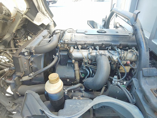 三菱ふそうキャンターアルミウイング小型（2t・3t）[写真26]