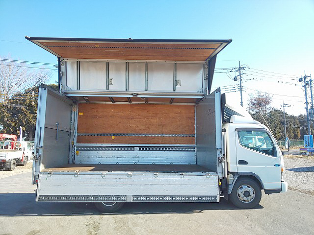 三菱ふそうキャンターアルミウイング小型（2t・3t）[写真08]