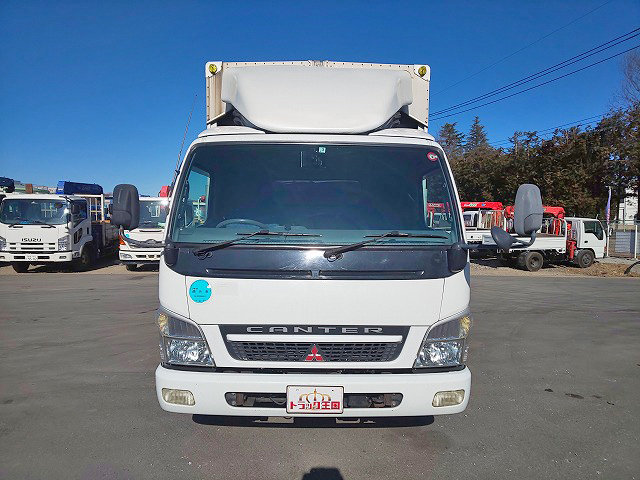 三菱ふそうキャンターアルミウイング小型（2t・3t）[写真09]