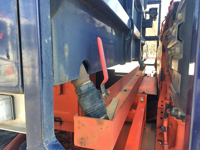 三菱ふそうスーパーグレートダンプ大型（10t）[写真16]