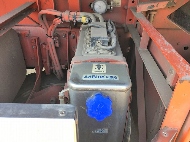 三菱ふそうスーパーグレートダンプ大型（10t）[写真20]