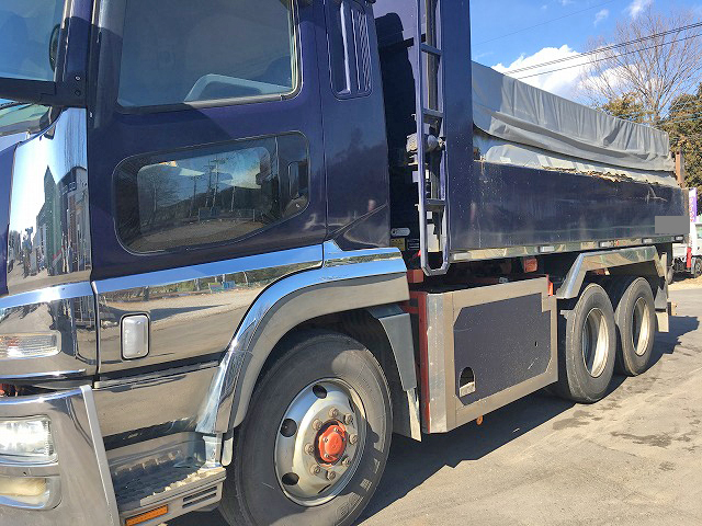 三菱ふそうスーパーグレートダンプ大型（10t）[写真06]